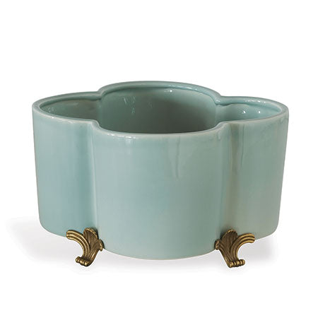 Port 68, Cream Quatrefoil Planter