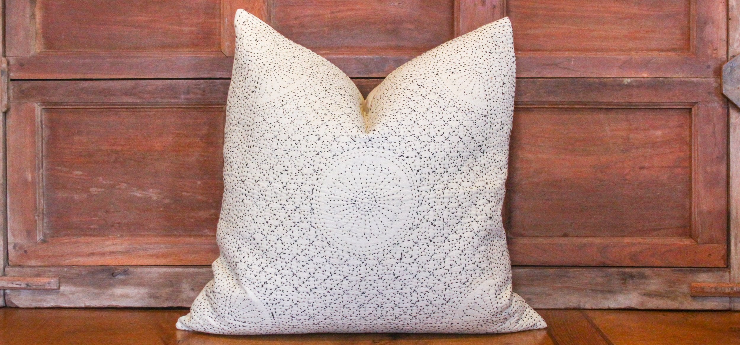 DE-COR | Globally Inspired, Cream Stitch Filanan Kantha Pillow (Trade)