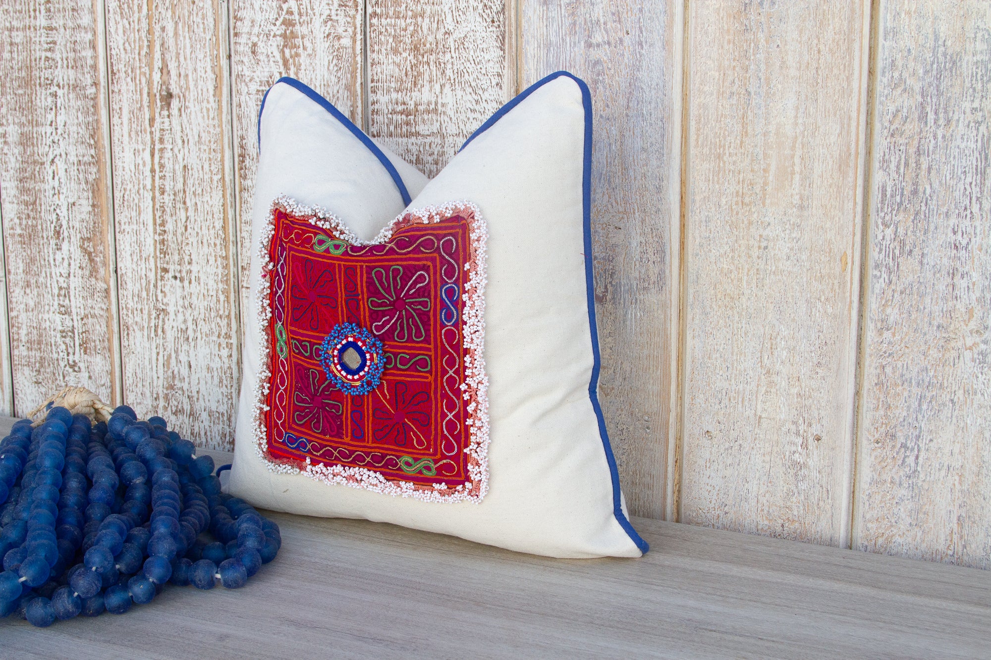 DE-COR | Globally Inspired, Daanvi Vintage Boho Throw Pillow Cover