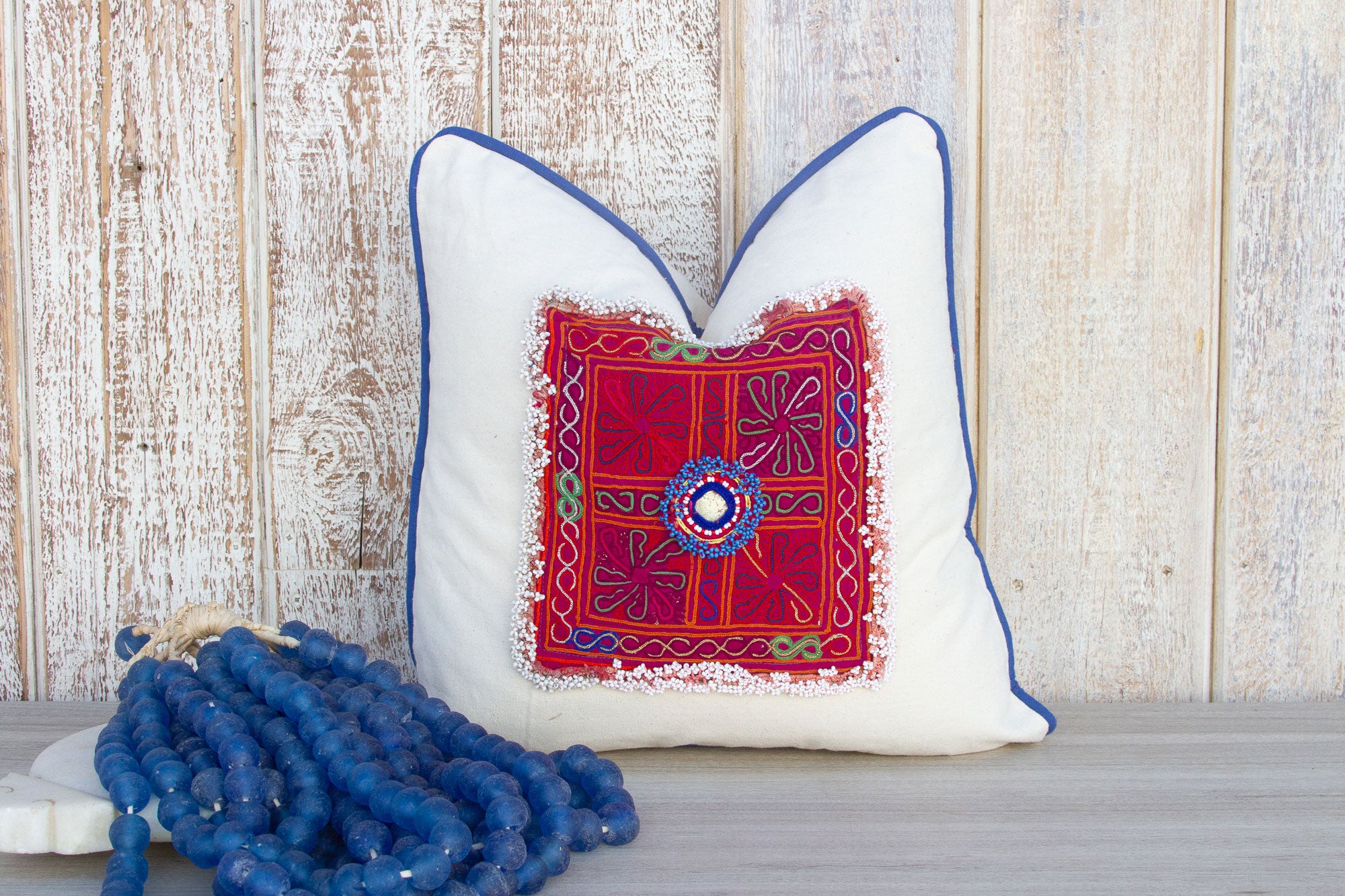 DE-COR | Globally Inspired, Daanvi Vintage Boho Throw Pillow Cover