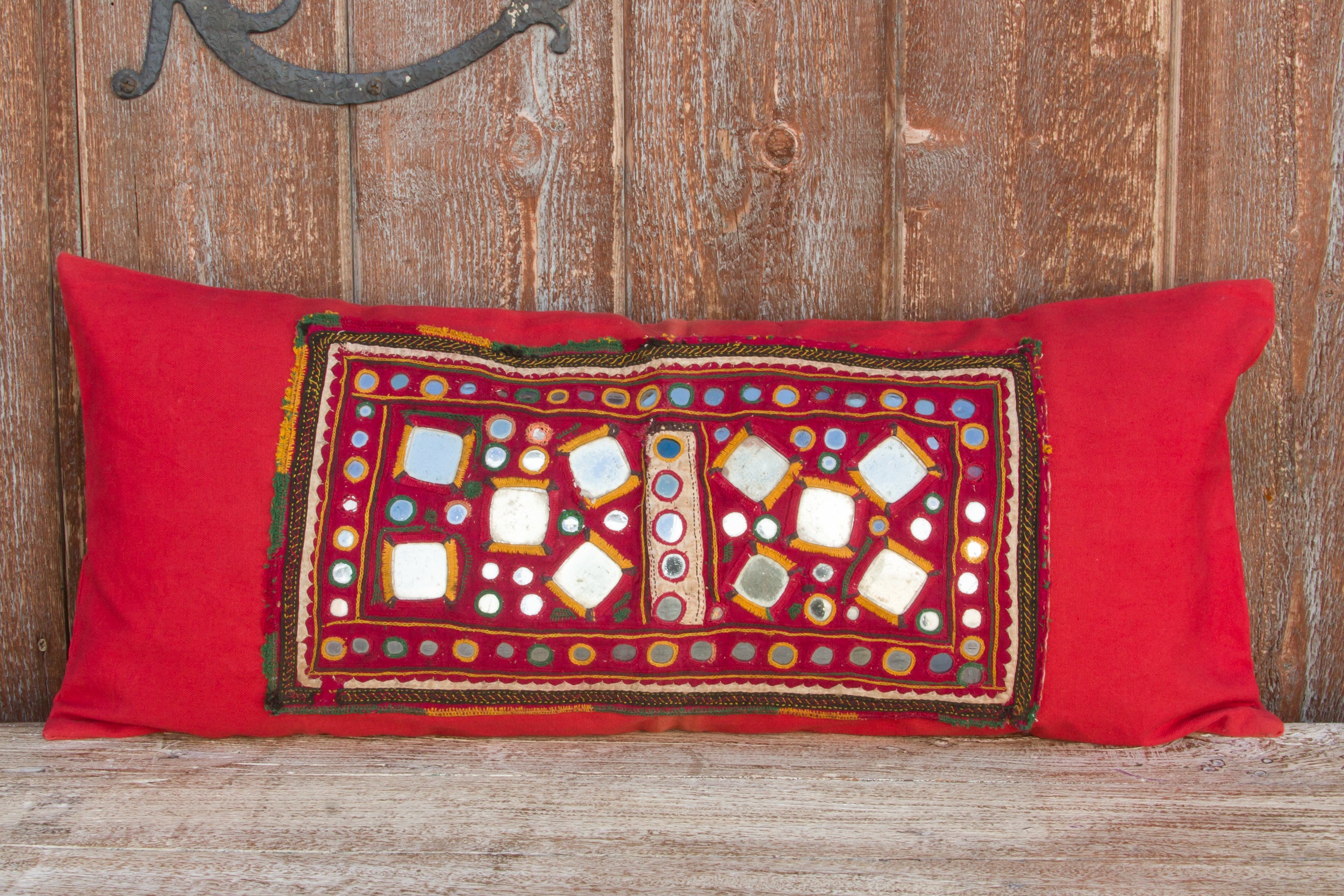 DE-COR | Globally Inspired, Daisha Vintage Banjara Pillow Cover