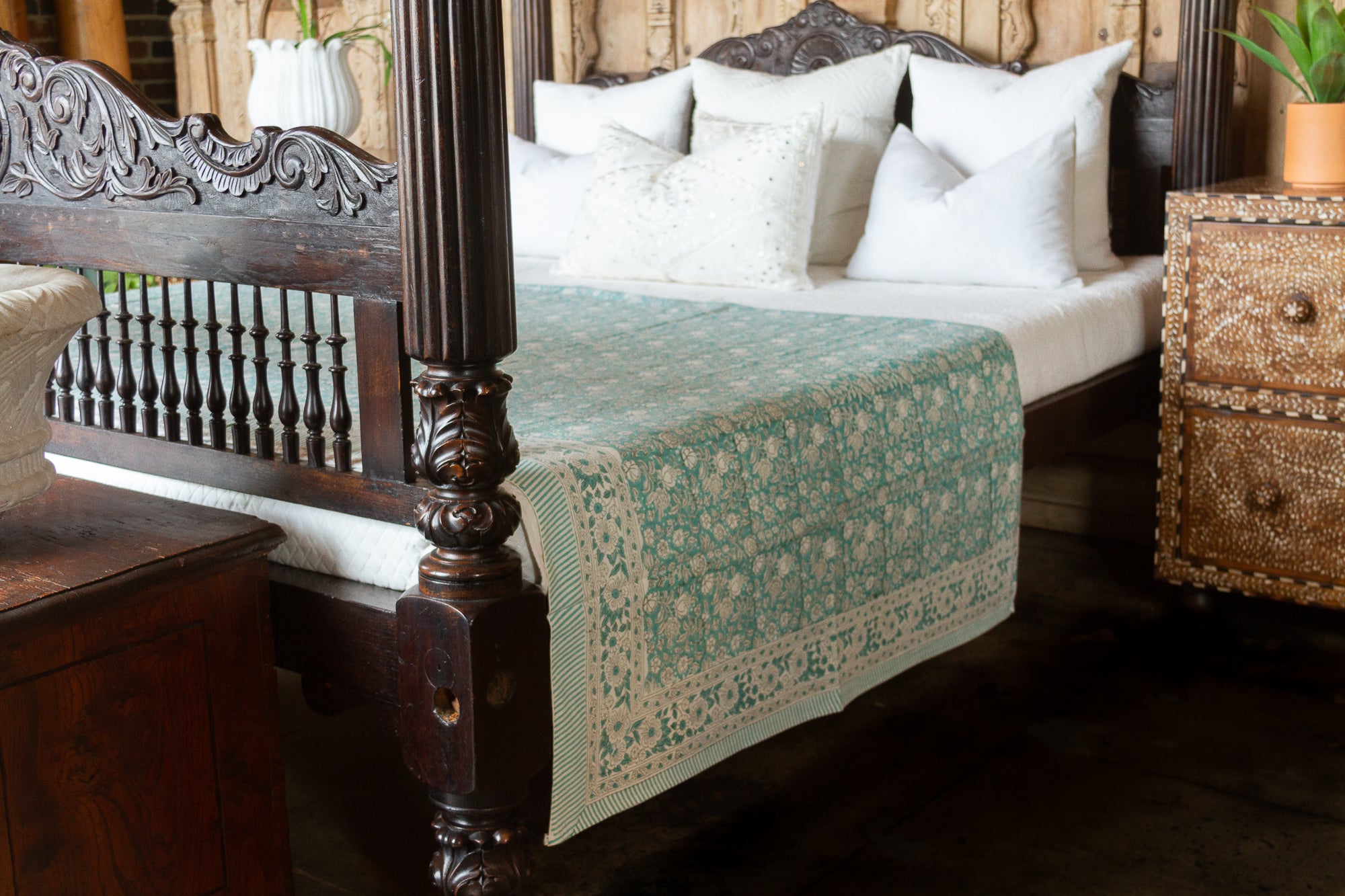 DE-COR | Globally Inspired, Oleander Aqua Block Print Cotton Coverlet