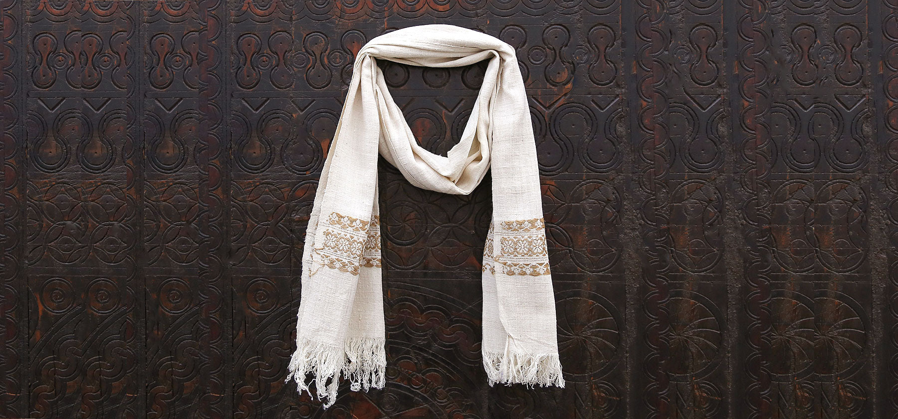 DE-COR | Globally Inspired, Zayn Hand Spun Scarf